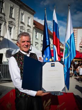 Izjemen obisk zaznamoval 50. Dneve narodnih noš in oblačilne dediščine v Kamniku (Blaž T. Muc)  (141)